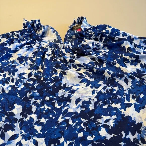 🆑Vince Camuto Long Sleeve Open Shoulder Layard Leaves Halter Blouse Small - Picture 12 of 12